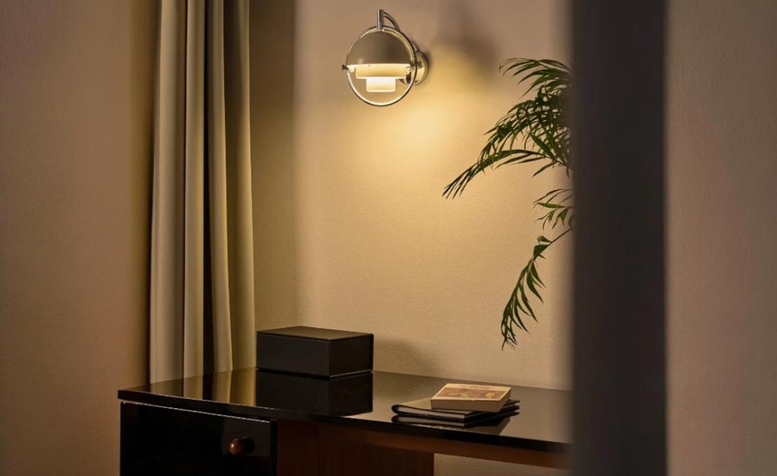 Бра модель Multi-Lite Wall Lamp от фабрики Gubi