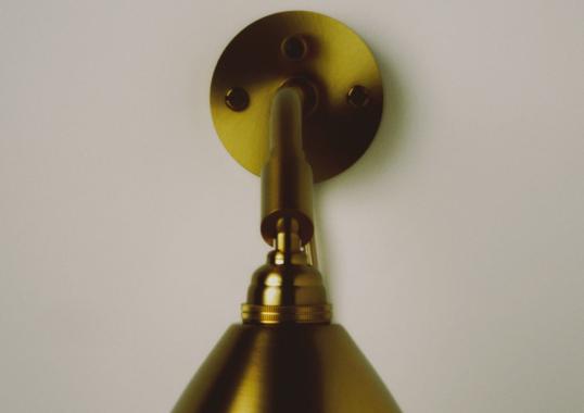 Бра Bestlite BL7 Wall Lamp - Brass Base от Gubi image 1
