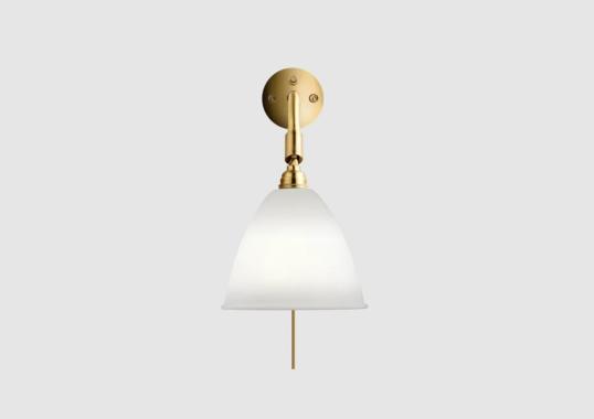 Бра модель Bestlite BL7 Wall Lamp - Brass Base от фабрики Gubi