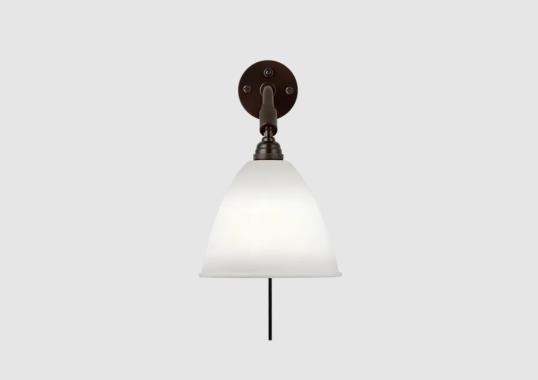 Бра модель Bestlite BL7 Wall Lamp - Black Brass Base от фабрики Gubi