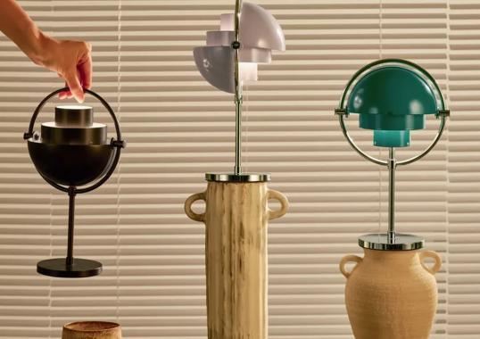 Настольная лампа модель Multi Lite Portable Lamp от фабрики Gubi