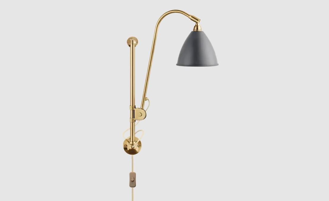 Бра модель Bestlite BL5 Wall Lamp - Brass Base от фабрики Gubi