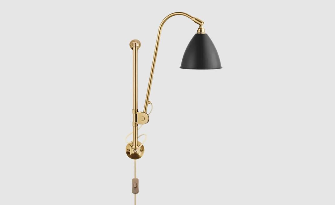 Бра модель Bestlite BL5 Wall Lamp - Brass Base от фабрики Gubi