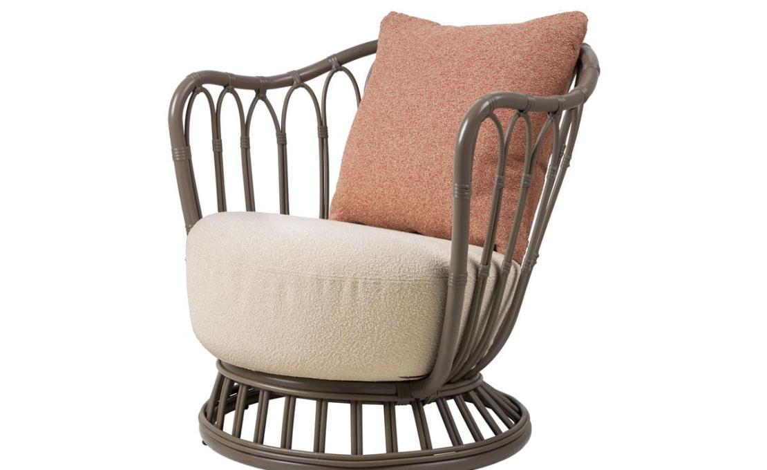 Кресло модель Grace Outdoor Lounge Chair - Fully Upholstered от фабрики Gubi