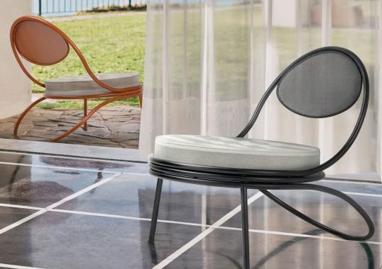 Кресло модель Copacabana Lounge Chair от фабрики Gubi