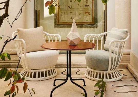 Обеденный стол модель Carmel Bistro Dining Table от фабрики Gubi