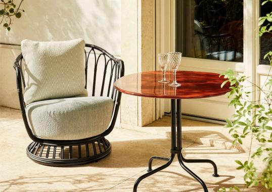 Обеденный стол модель Carmel Bistro Dining Table от фабрики Gubi