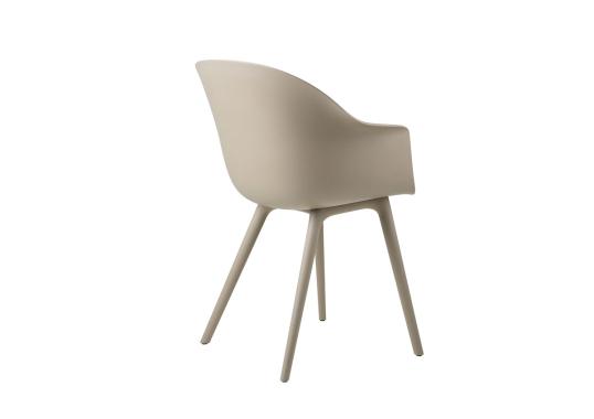 Стул модель Bat Unupholstered Chair Outdoor - Plastic Base от фабрики Gubi