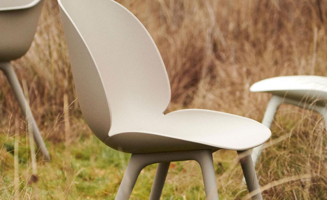 Стул модель Beetle Unupholstered Chair Outdoor - Plastic Base от фабрики Gubi