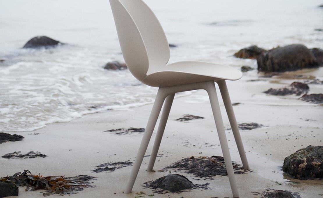 Стул модель Beetle Unupholstered Chair Outdoor - Plastic Base от фабрики Gubi