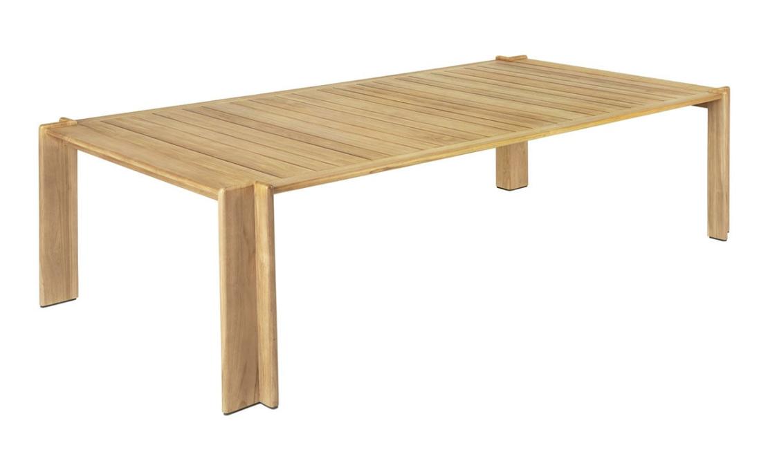Обеденный стол модель Atmosfera Outdoor Table от фабрики Gubi