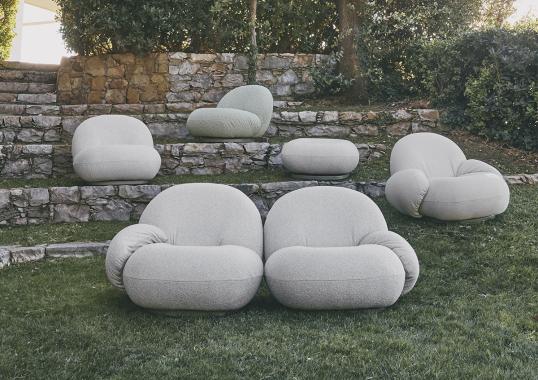 Диван модель Pacha Outdoor Sofa от фабрики Gubi