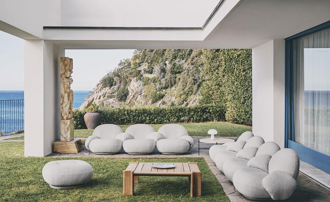Диван модель Pacha Outdoor Sofa от фабрики Gubi