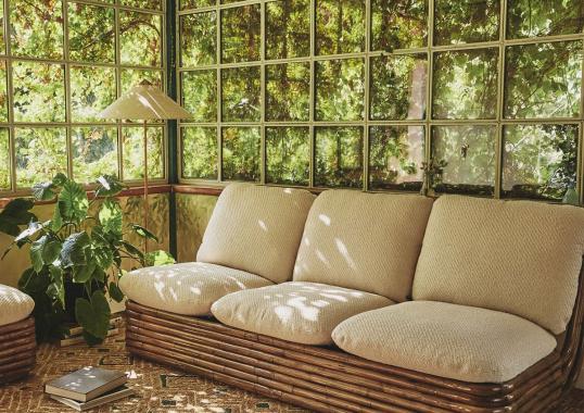 Диван модель Bohemian '72 Outdoor Sofa от фабрики Gubi
