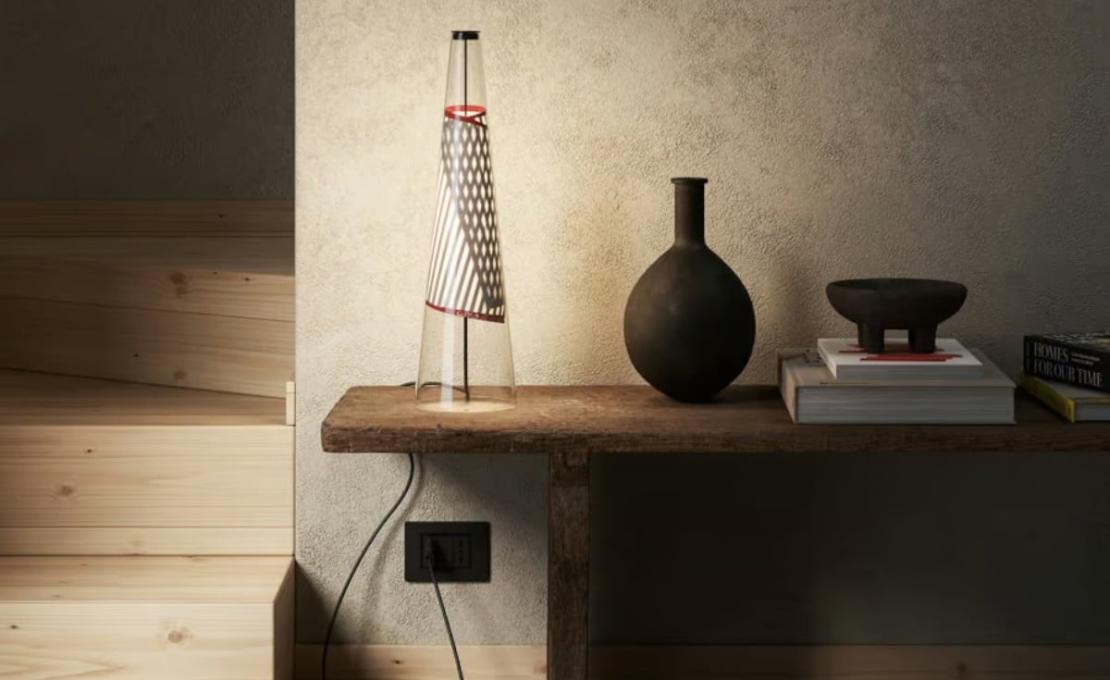 Настольная лампа модель Cono di Luce Table Lamp от фабрики Lodes