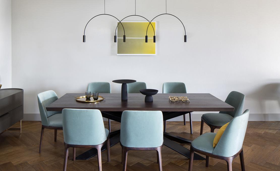 Подвесной светильник модель Volta L165S3D Suspension Lamp Black Surface Canopy от фабрики Estiluz