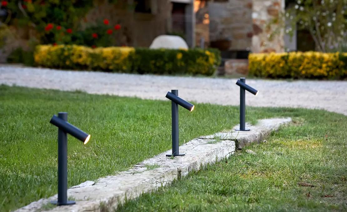 Торшер модель Tik A-4096X Floor Lamp - Outdoor от фабрики Estiluz