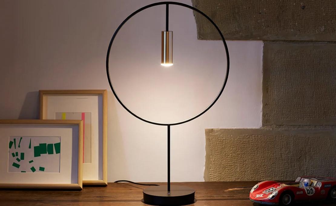 Настольная лампа модель Revolta M3637 Lampada da Tavolo от фабрики Estiluz