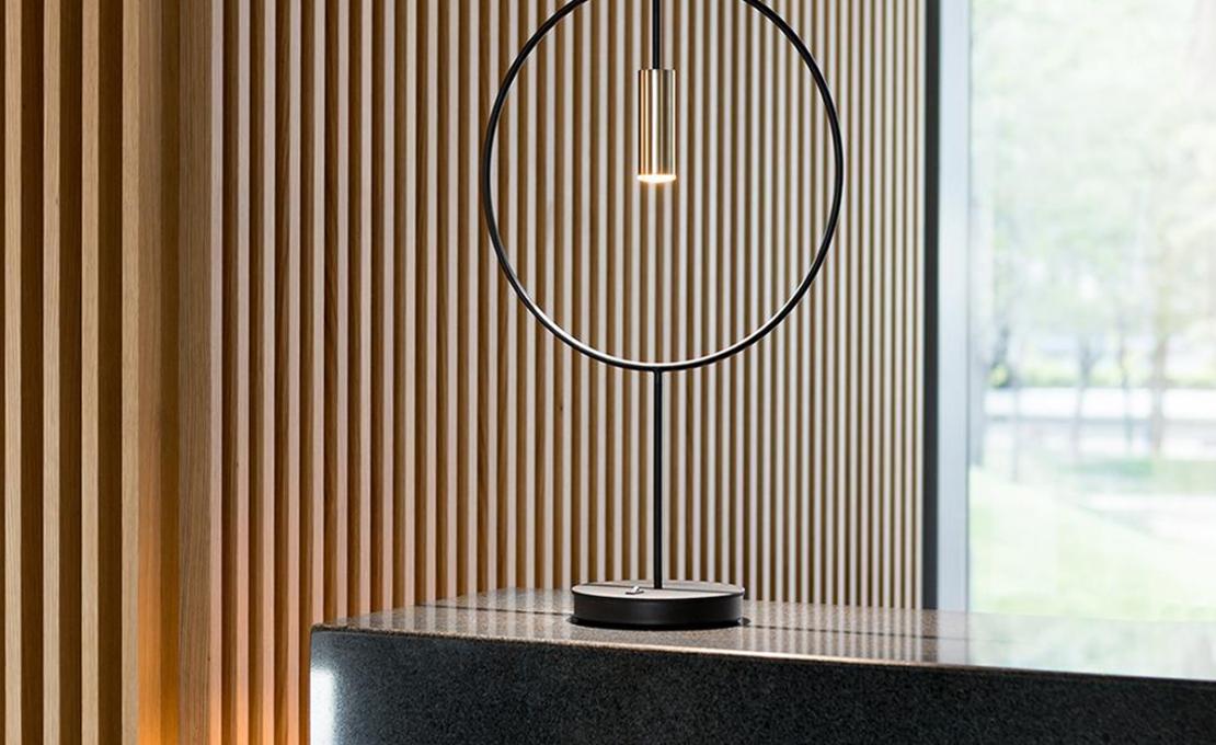 Настольная лампа модель Revolta M3637 Lampada da Tavolo от фабрики Estiluz