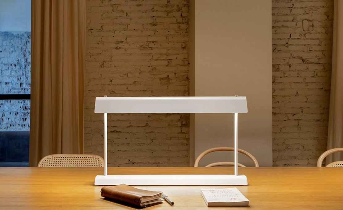Настольная лампа модель Gada M-3927 Table Lamp от фабрики Estiluz