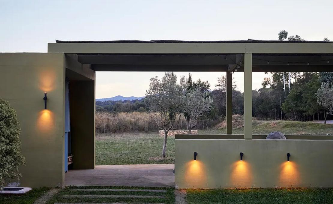 Бра модель Tik A-4090X Wall Lamp Outdoor от фабрики Estiluz