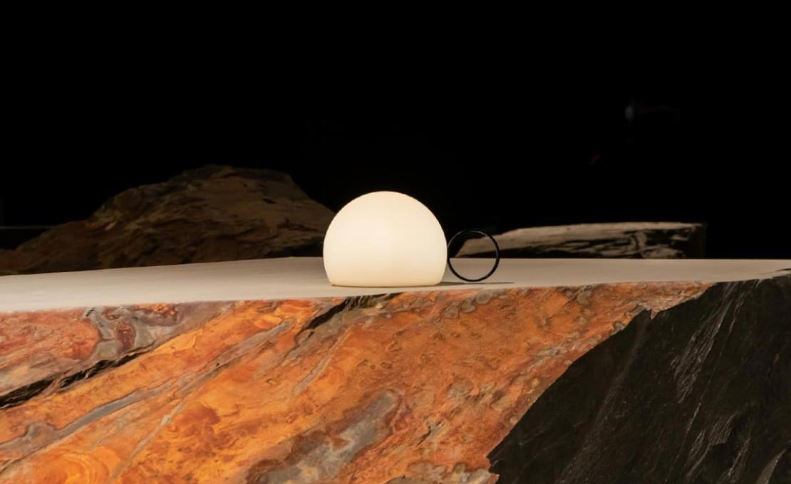 Настольная лампа модель Circ Table Lamp Outdoor M-3726X от фабрики Estiluz