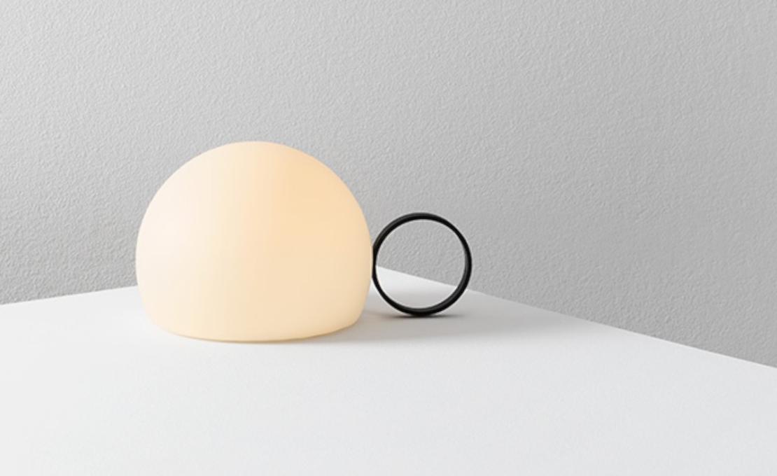 Настольная лампа модель Circ Table Lamp Outdoor M-3726X от фабрики Estiluz