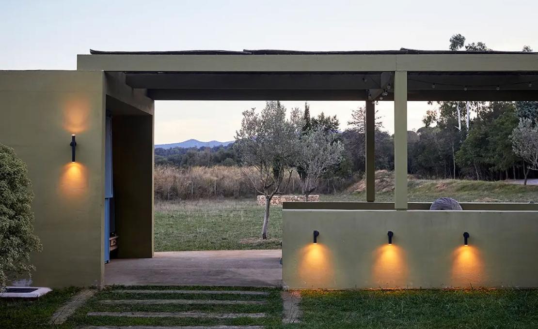 Бра модель Tik A-4091X Wall Lamp - Outdoor от фабрики Estiluz
