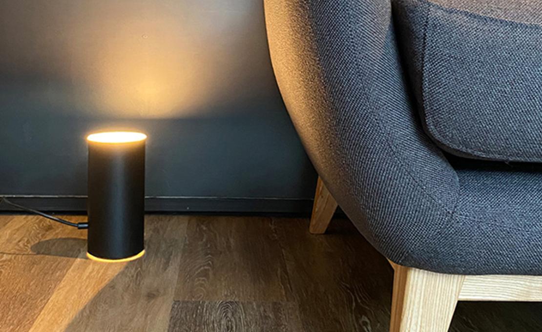 Настольная лампа модель Cyls Table Lamp M-3906 от фабрики Estiluz