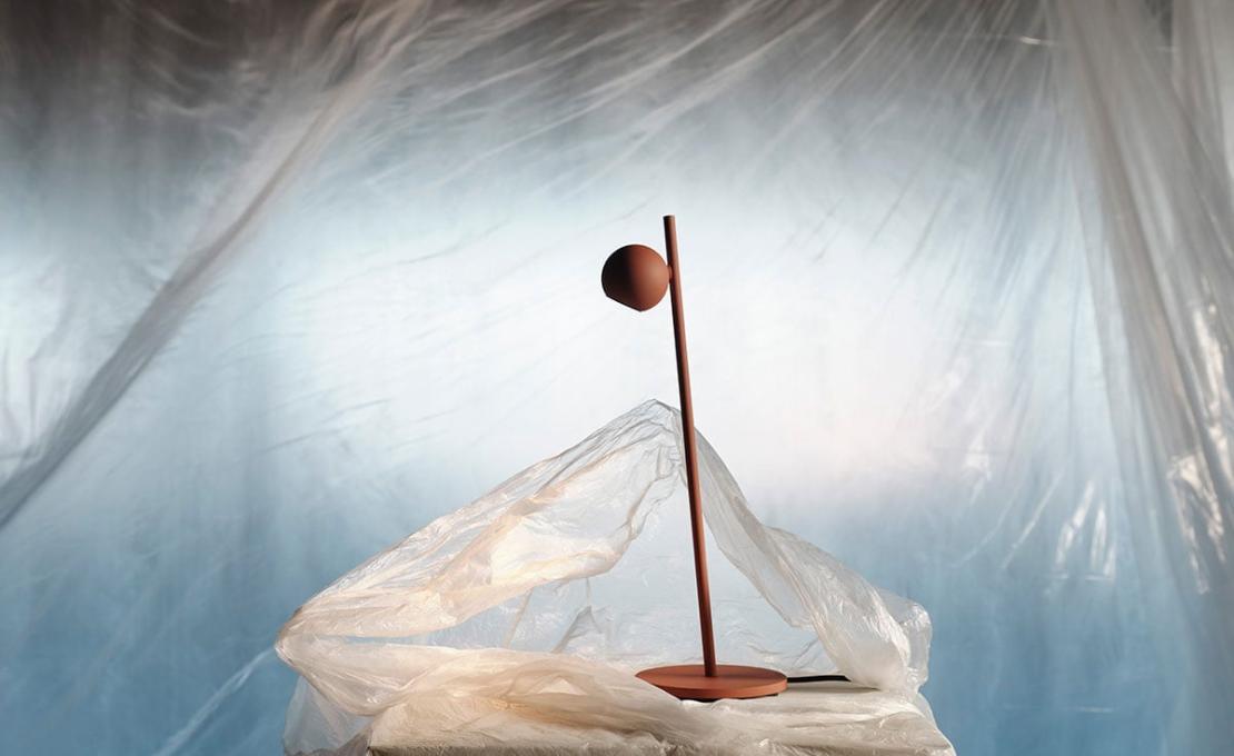 Настольная лампа модель Compass M - 4077 Table Lamp от фабрики Estiluz