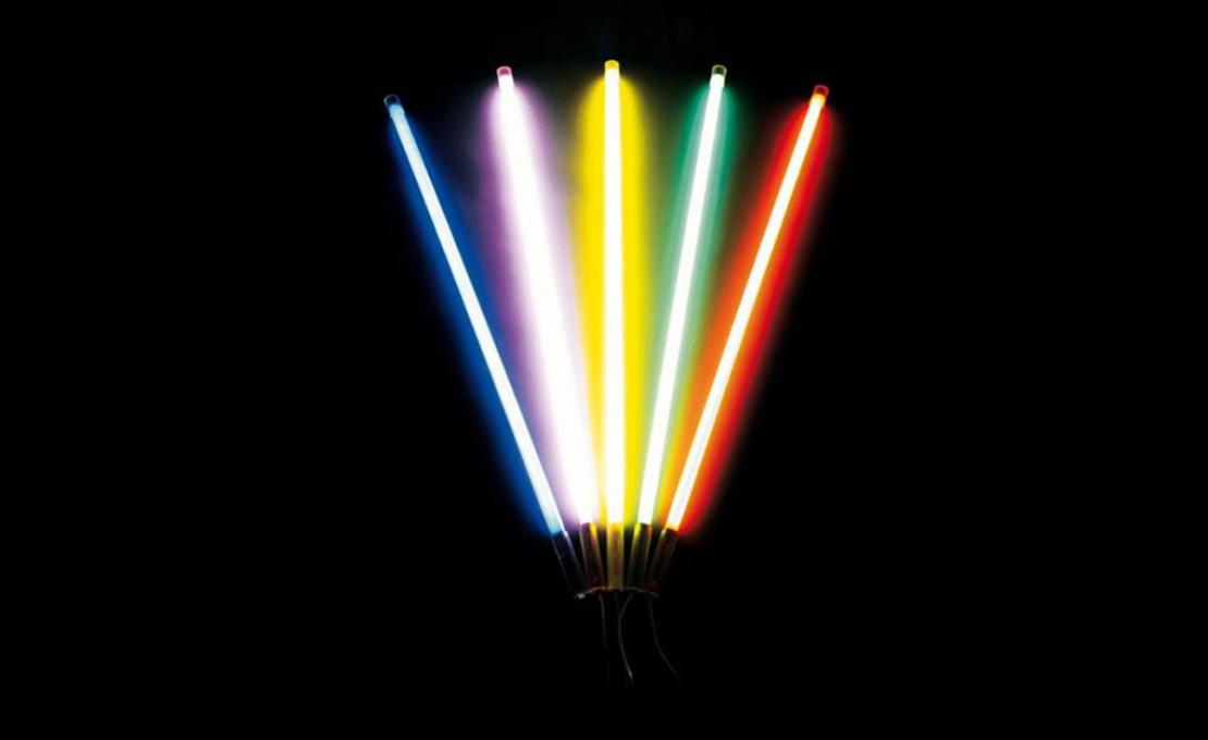 Настольная лампа модель Lampada Fluorescente al neon Linea от фабрики Seletti