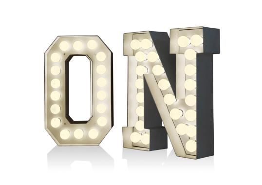 Настольная лампа модель Vegaz Lettere Luminose LED от фабрики Seletti