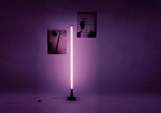 Настольная лампа модель Lampada Fluorescente al neon Linea от фабрики Seletti