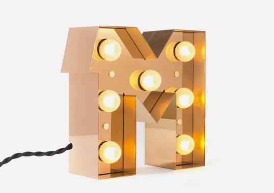 Настольная лампа модель Caractère Alphabet Lights от фабрики Seletti