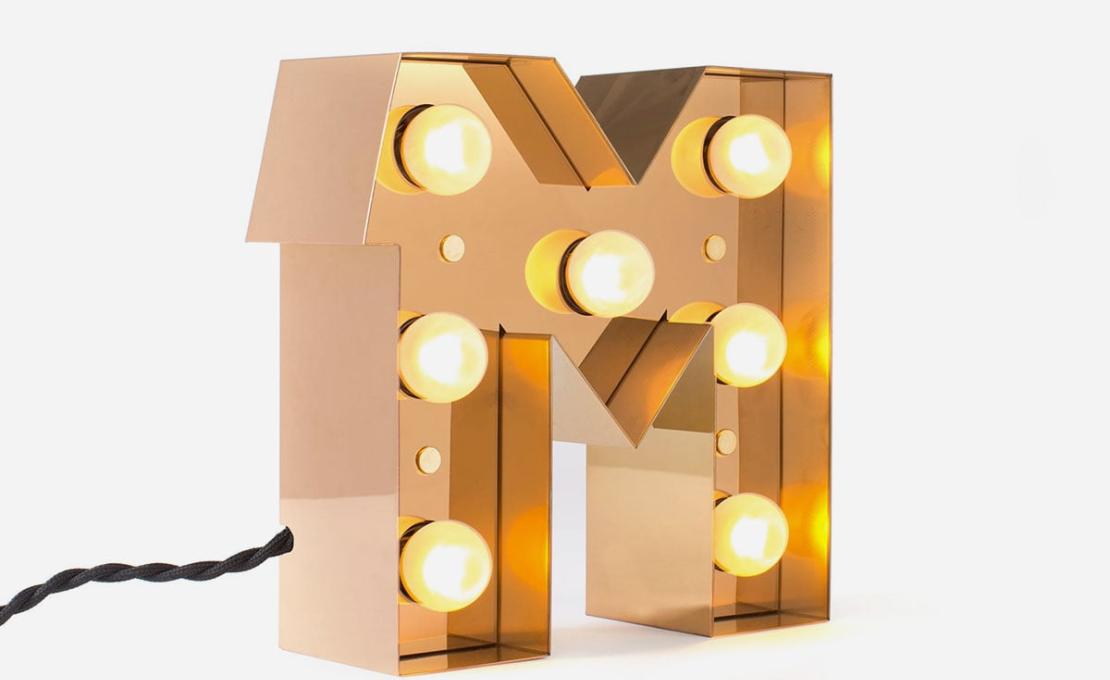 Настольная лампа модель Caractère Alphabet Lights от фабрики Seletti