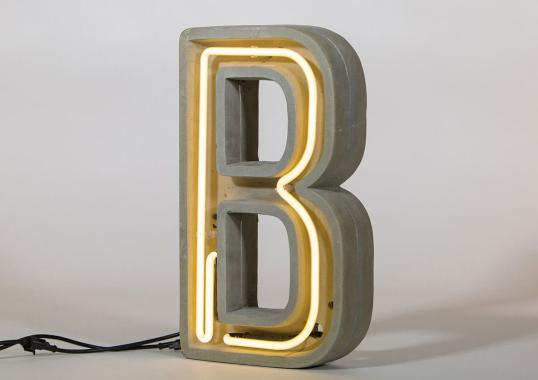 Настольная лампа модель Alphacrete Collezione di Lampade Neon in Cemento от фабрики Seletti