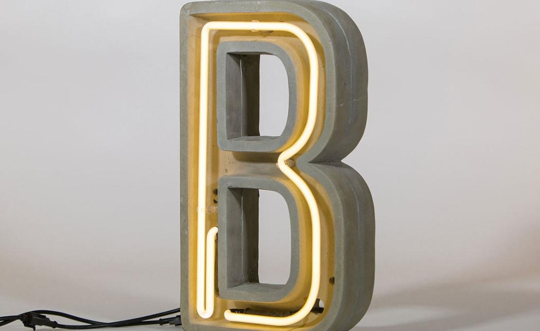 Настольная лампа модель Alphacrete Collezione di Lampade Neon in Cemento от фабрики Seletti