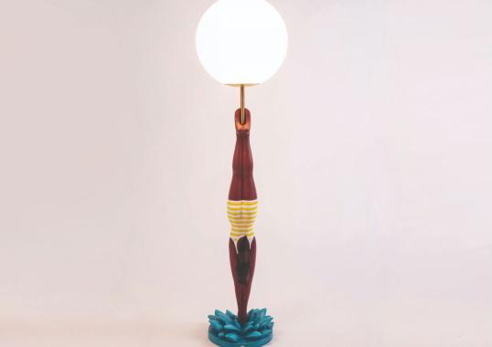 Настольная лампа модель Lady Diver Table Lamp от фабрики Seletti