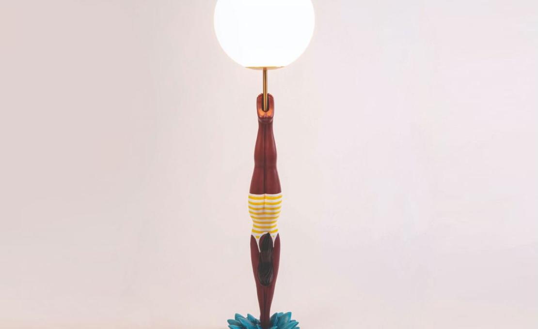 Настольная лампа модель Lady Diver Table Lamp от фабрики Seletti