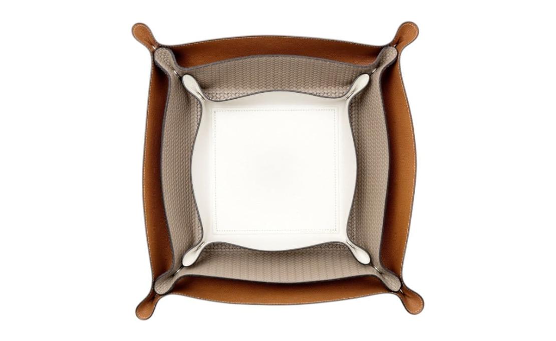 Поднос модель Square Trinket Tray L 22 cm - P 22 cm от фабрики Pinetti