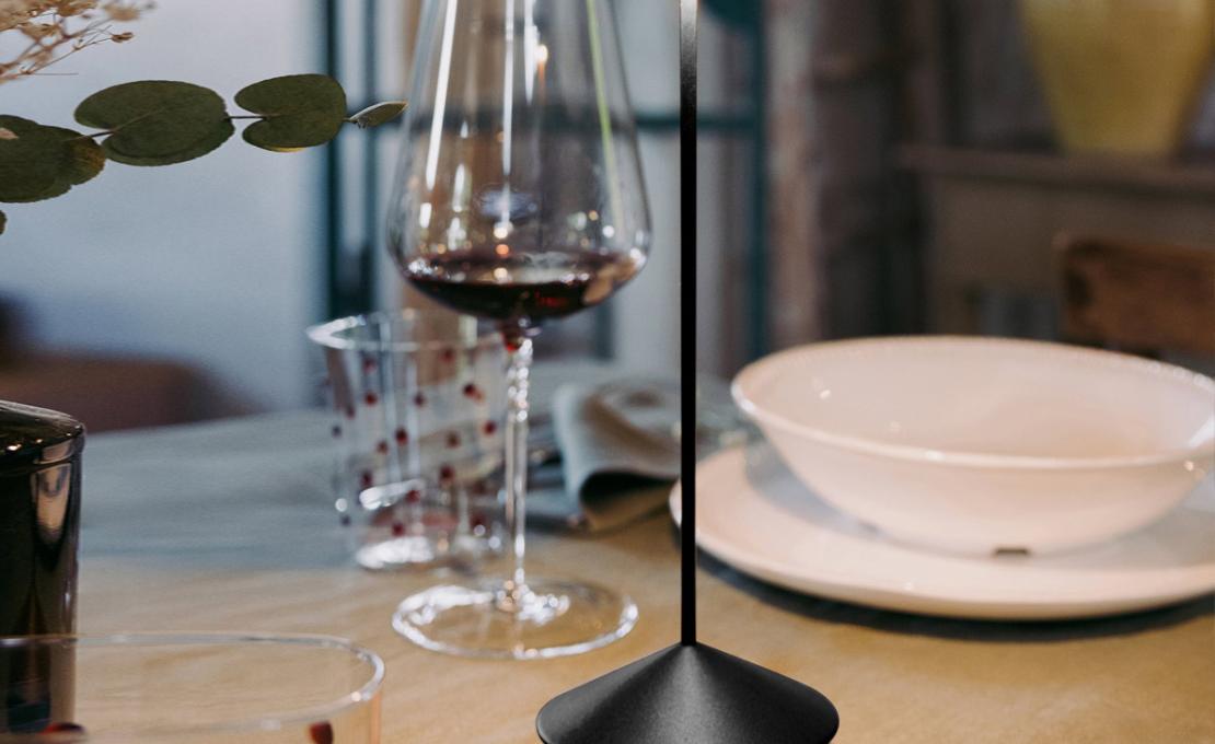 Настольная лампа модель Pina Pro Table Lamp от фабрики Zafferano