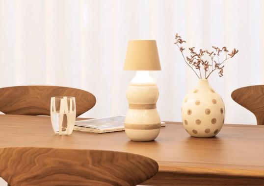 Настольная лампа модель Poldina Stopper Portable Lamp от фабрики Zafferano