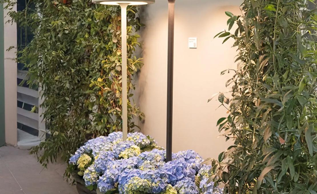 Торшер модель Poldina Reverso Solar Portable Floor Lamp L от фабрики Zafferano