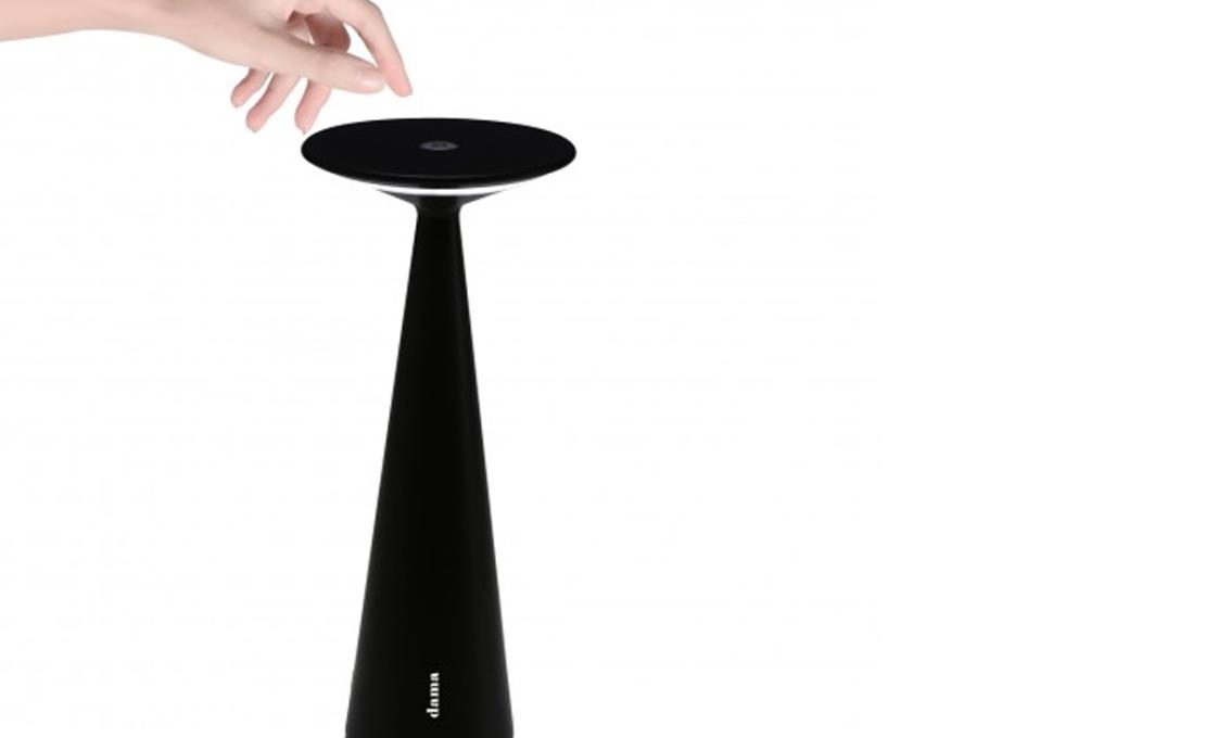 Настольная лампа модель Dama USB Table Lamp от фабрики Zafferano