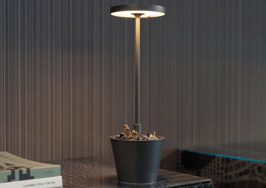 Настольная лампа модель Poldina Reverso Table Lamp от фабрики Zafferano