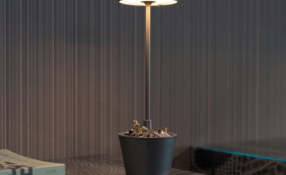 Настольная лампа модель Poldina Reverso Table Lamp от фабрики Zafferano