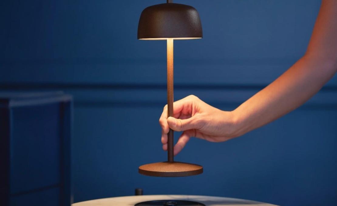 Настольная лампа модель Circe Table Lamp от фабрики Zafferano