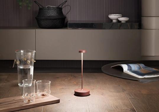 Настольная лампа модель Swap Table Lamp от фабрики Zafferano