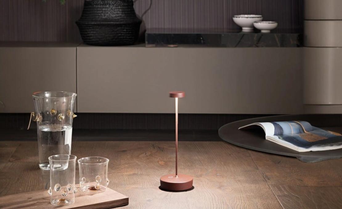 Настольная лампа модель Swap Table Lamp от фабрики Zafferano