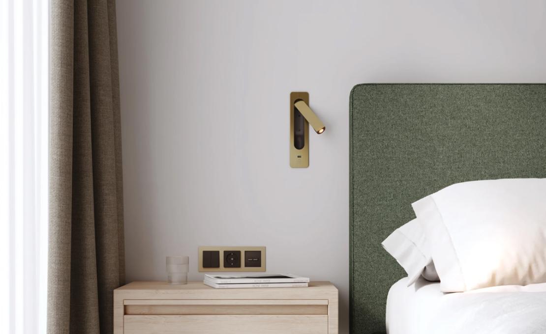 Потолочный светильник модель Keta Reading Lamp USB-C от фабрики Astro Lighting